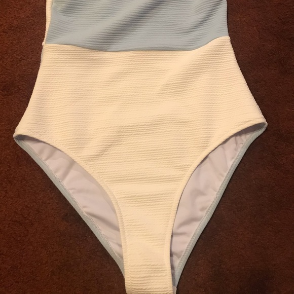 One piece, one shoulder swimsuit by Cupshe - Picture 2 of 6